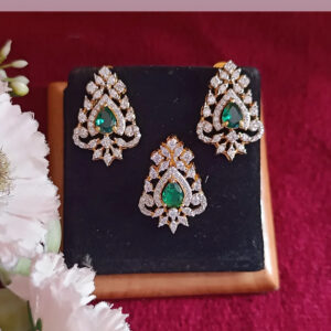 PENDANT EARRINGS SET - Image 1