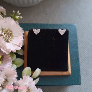 SPARKLING HEART STUD EARRINGS - Image 4