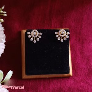 ELEGANT SUNBURST STUD EARRINGS - Image 1