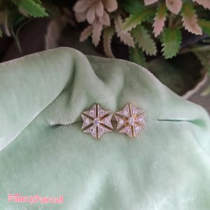 SPARKLING STAR STUD EARRINGS - Image 2
