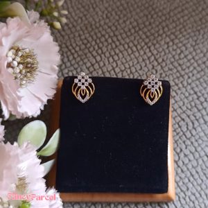 ELEGANT FLOWER DESIGN EARRINGS - Image 3