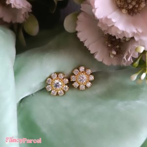 FLOWER DESIGNED EARRINGS - Image 2