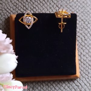 DIAMOND-STYLE STUD EARRINGS - Image 4