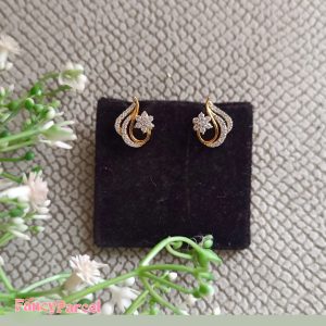 STYLISH FLOWER EARRINGS - Image 4