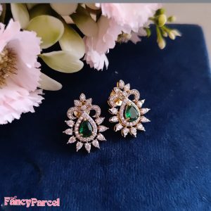 EMERALD AND DIAMOND EARRINGS - Image 4