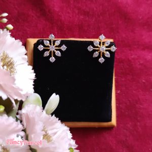 STUNNING SNOWFLAKE EARRINGS - Image 3