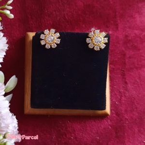 FLOWER DESIGNED EARRINGS - Image 3