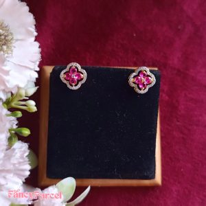 FLOWER STUD EARRINGS - Image 1