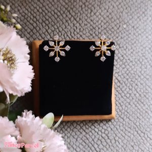 STUNNING SNOWFLAKE EARRINGS - Image 1