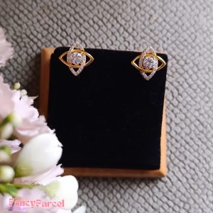 DIAMOND-STYLE STUD EARRINGS - Image 1
