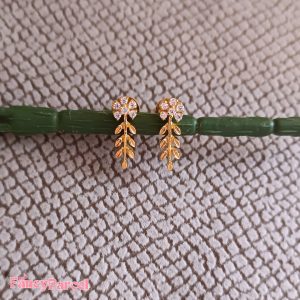 FLOWER LEAF EARRINGS - Image 1