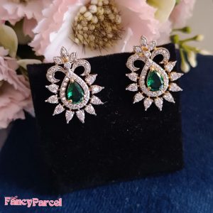 EMERALD AND DIAMOND EARRINGS - Image 2