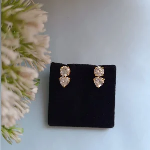 ELEGANT BLOOMING FLOWER STUD EARRINGS - Image 1