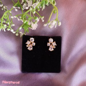 CLUSTER DIAMOND STUD EARRING - Image 1
