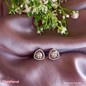 SINGLE DIAMOND WITH TRIANGLE HALO EARRING - Image 2