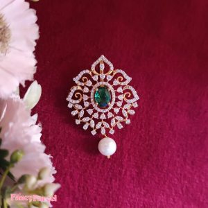 OPULENT FLORAL PENDENT - Image 1