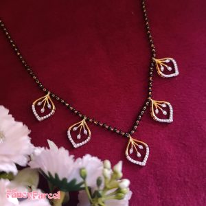 DELICATE LEAF DESIGN MANGALSUTRA - Image 2