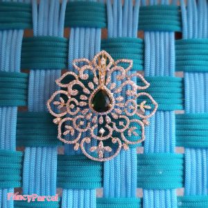 EXQUISITE FLORAL PENDENT - Image 3