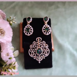 ELEGANT GREEN STONE PENDENT SET - Image 1
