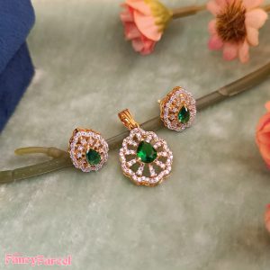 PENDENT AND EARRINGS - Image 1