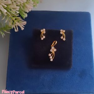 PENDANT AND EARRING SET - Image 4