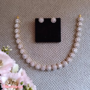 NECKLACE - Image 2