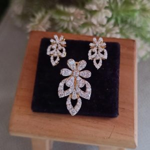PENDANT AND EARRING SET - Image 2