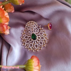 LUXURIUS LOCKETS - Image 1