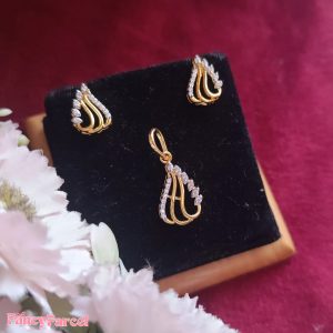 LEAF DESIGNED PENDENT AND EARRING SET - Image 2