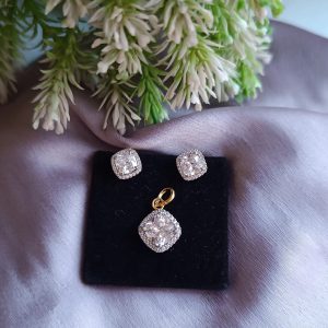 CUSHION HALO PENDANT AND EARRINGS SET - Image 4