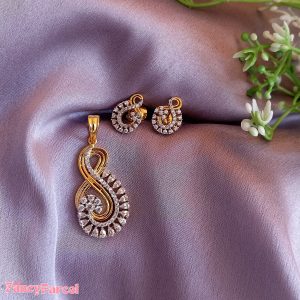 PENDANT AND EARRING SET - Image 1