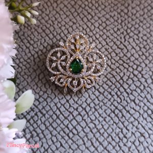BEAUTIFUL EMERALD PENDANT - Image 1