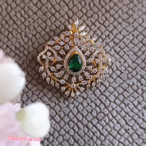 INTRICATE GREEN STONE PENDANT - Image 2